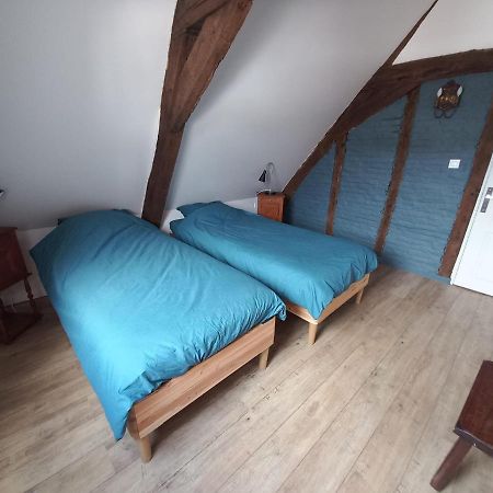 Le Gite Des Geants Le Quesnoy  Eksteriør billede